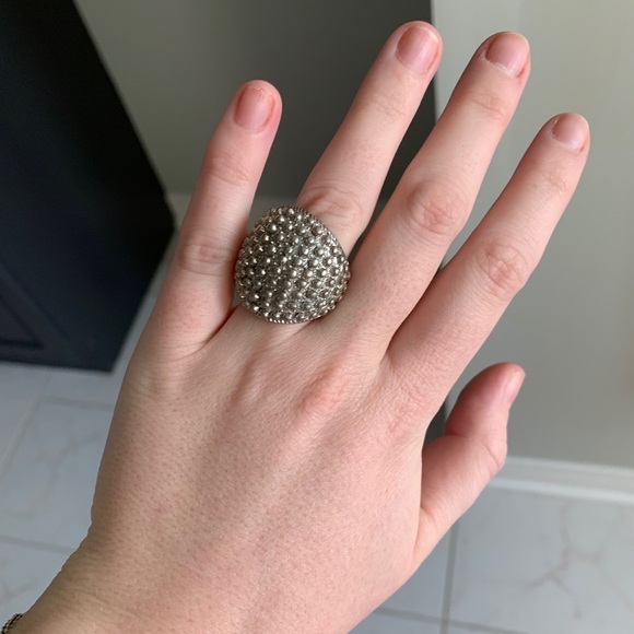 Ring - Picture 2 of 4